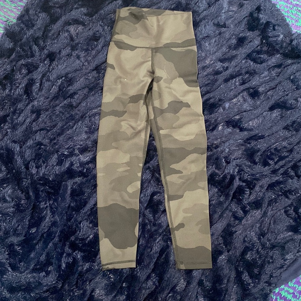 Aerie camo leggings
